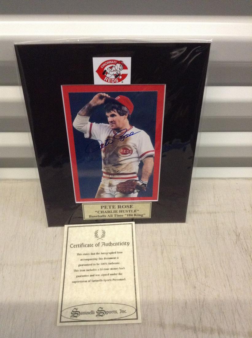 signed Pete Rose "Charlie Hustle" with COA: signed Pete Rose "Charlie Hustle" with COA