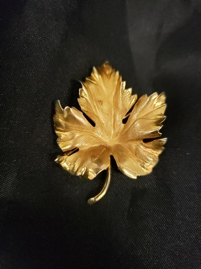 14k gold leaf brooch (1 of 1)