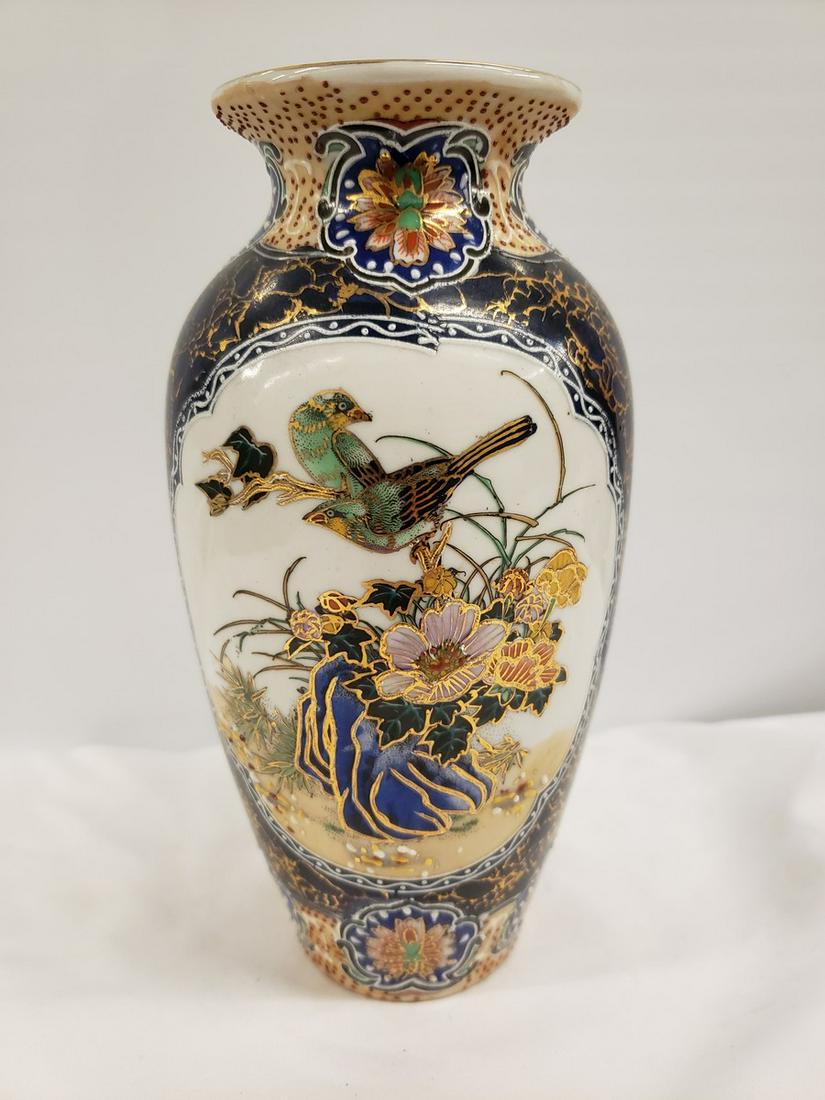 Hand Painted Asian vase (1 of 1)
