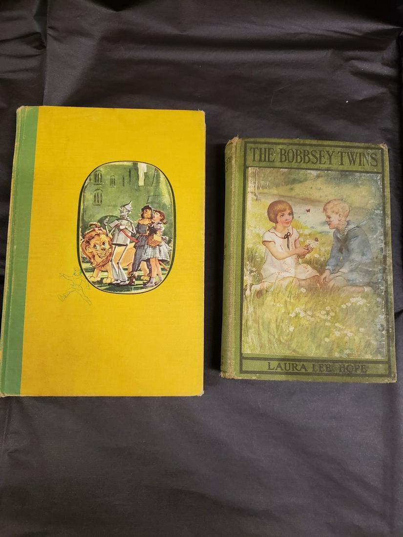 Vintage Wizard of Oz and Bobbsey Twins books (1 of 1)