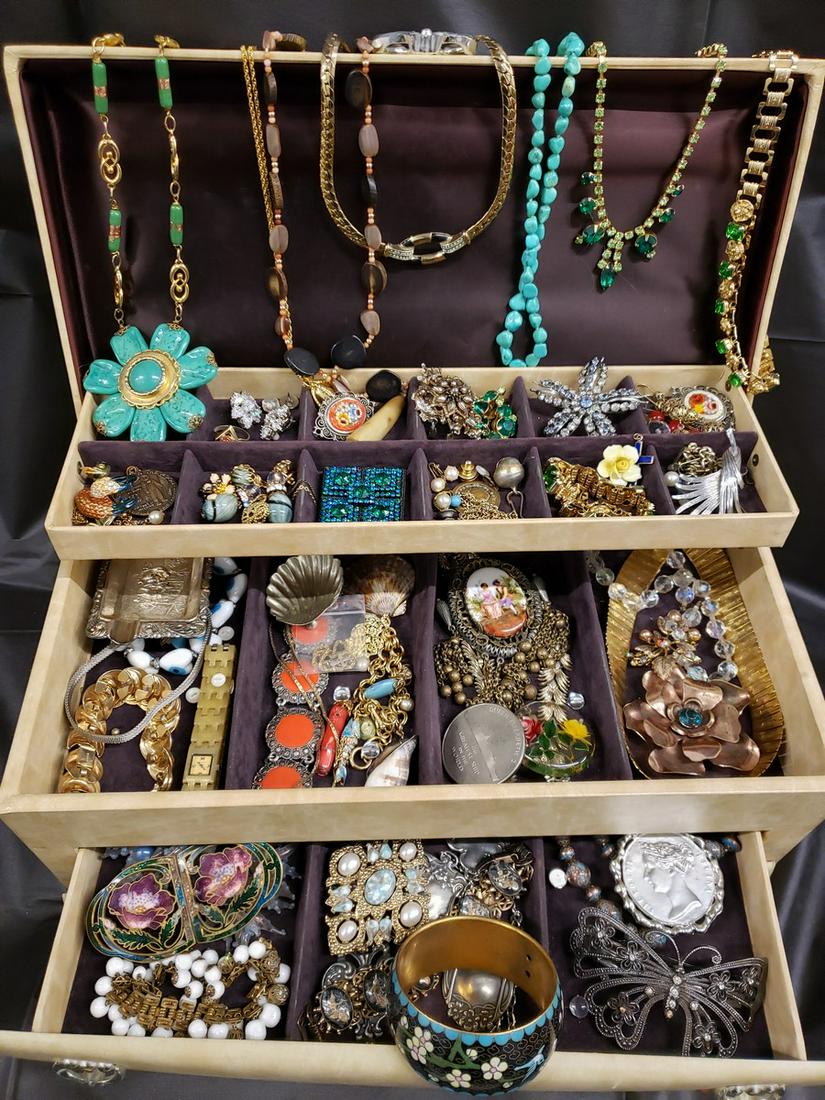 Jewelry Box full of vintage/costume jewelry: Jewelry Box full of vintage/costume jewelry