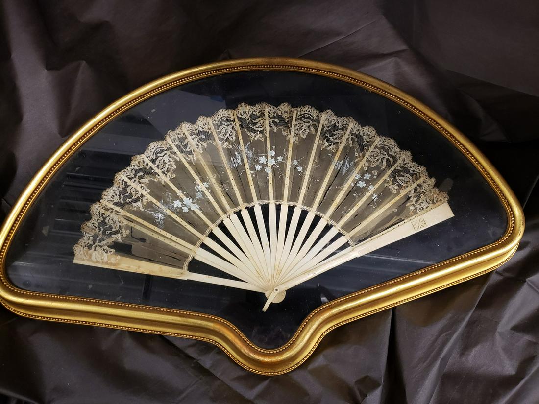 Antique Silk fan in framed case (1 of 1)