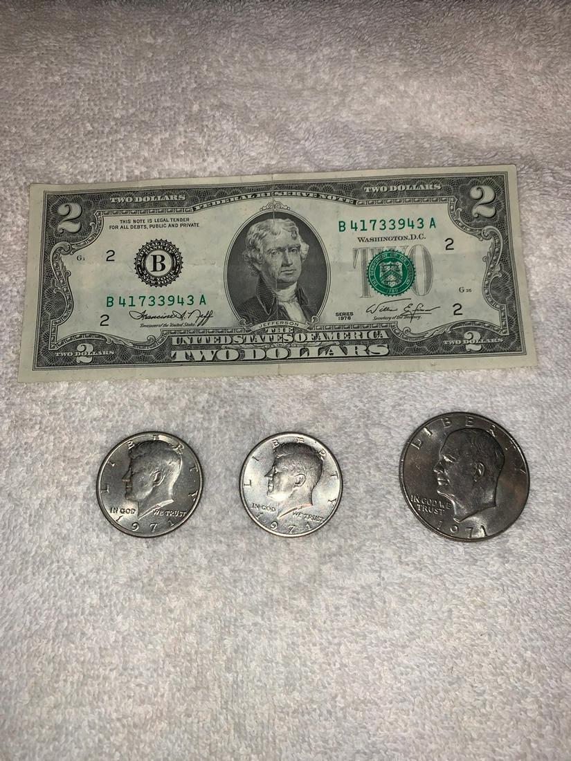 $2 Bills, Eisenhower Silver Doller 1971, 2 Kennedy 50 (1 of 1)