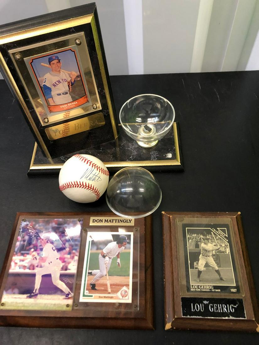 Vintage Yankee and mets cards and Signed baseball (1 of 1)