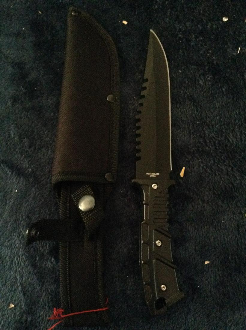 Tactical Knife: 10 in.