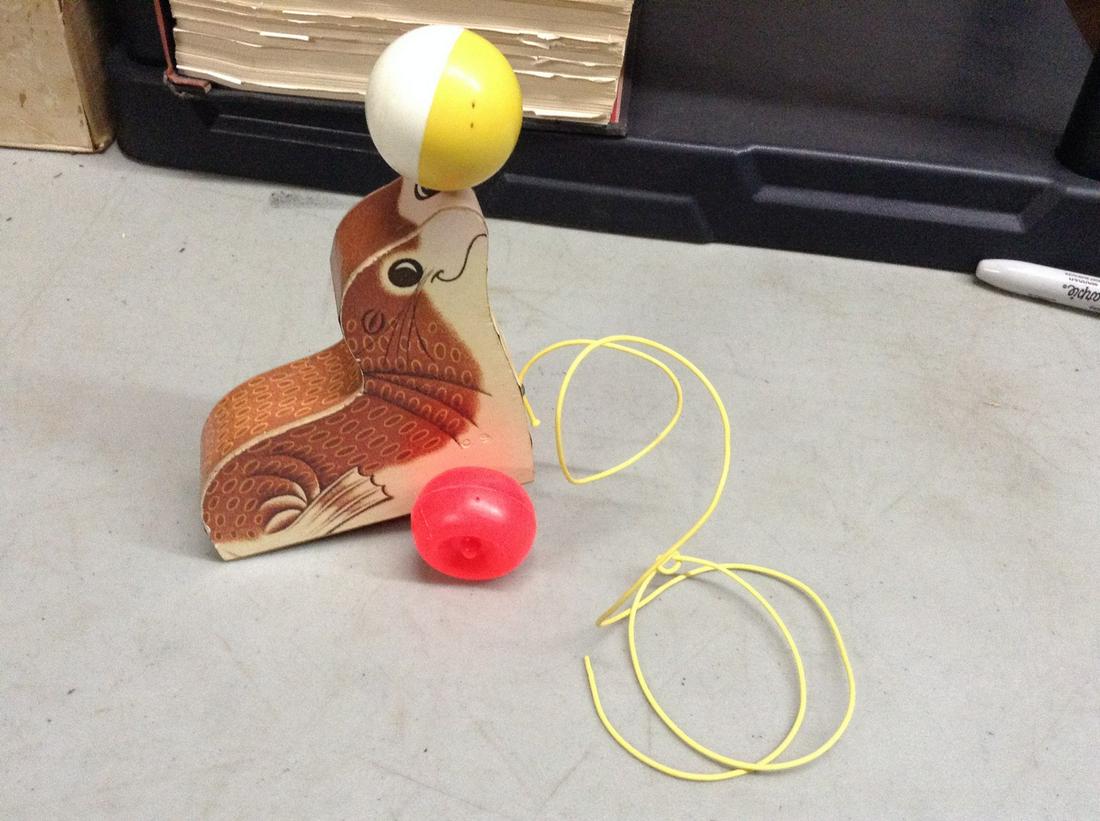 Vintage Wooden Pull Toy: Vintage Wooden Pull Toy