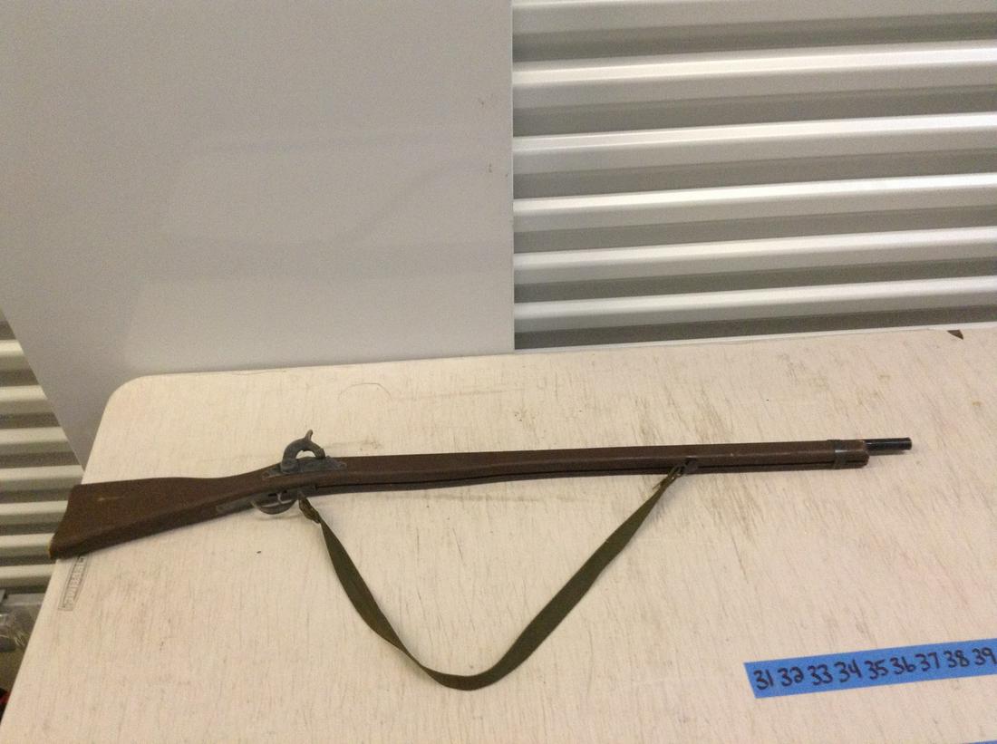 Vintage 1950s cap gun rifle: Vintage 1950s cap gun rifle