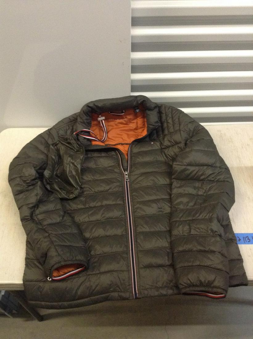 Tommy Hilfiger Coat Size XL: Tommy Hilfiger Coat Size XL