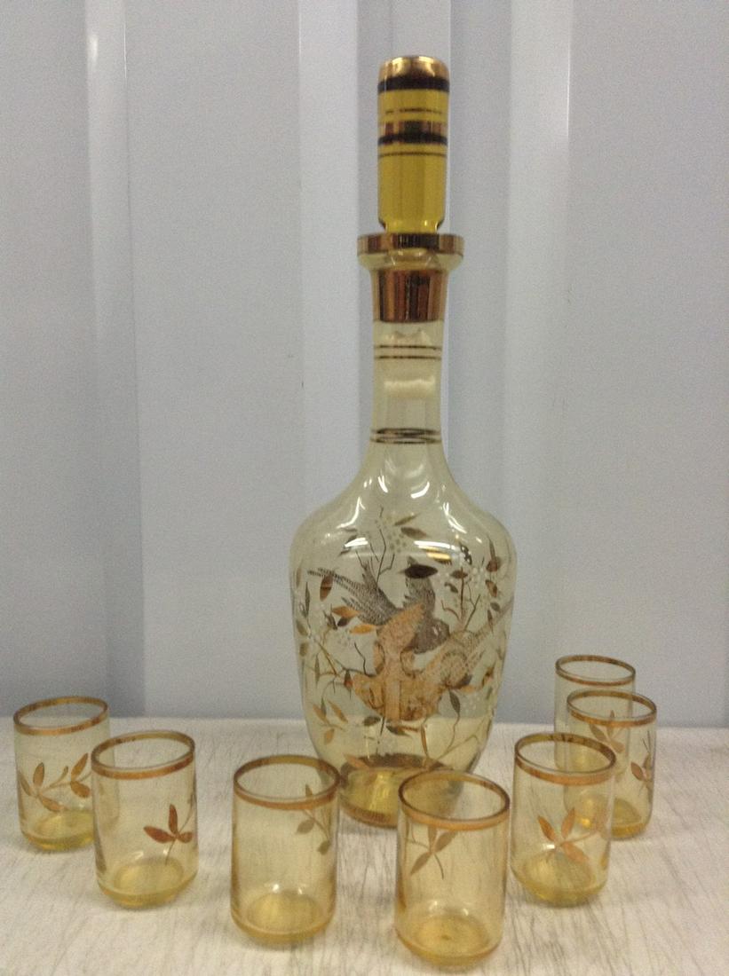 Vintage Decanter and Shot Glasses: Vintage Decanter and Shot Glasses