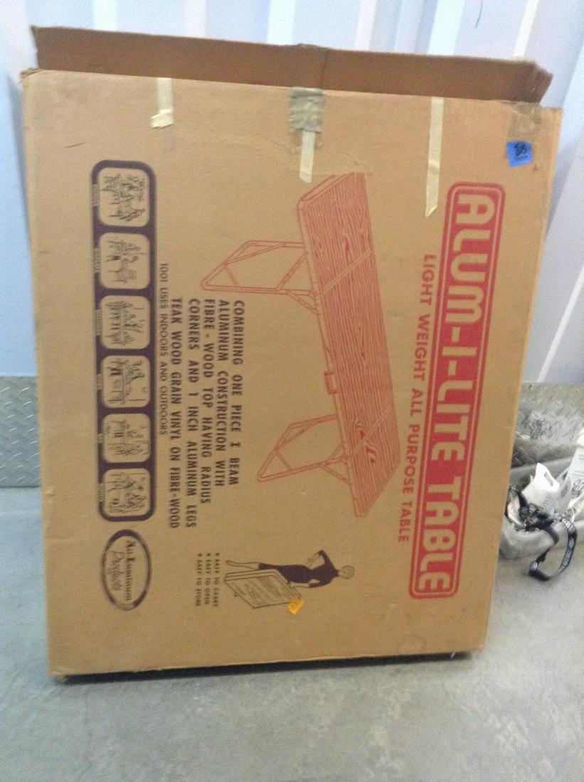 Alum-I-Lite Table in box (1 of 1)