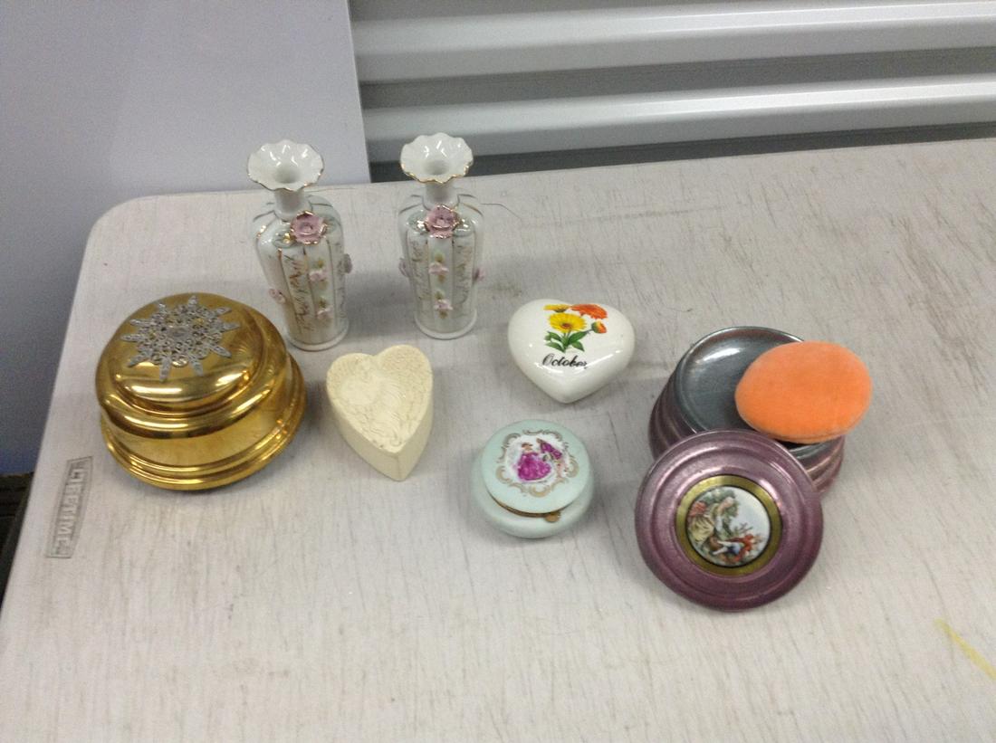 Vintage powder music boxes and more (1 of 1)