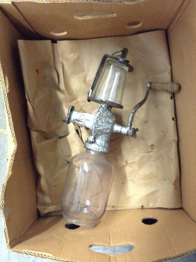 Arcade wall mounted coffee grinder (1 of 1)