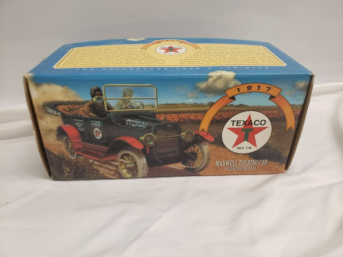1917 Maxwell Touring Car Texaco Die cast coin bank: 1917 Maxwell Touring Car Texaco Die cast coin bank new in box