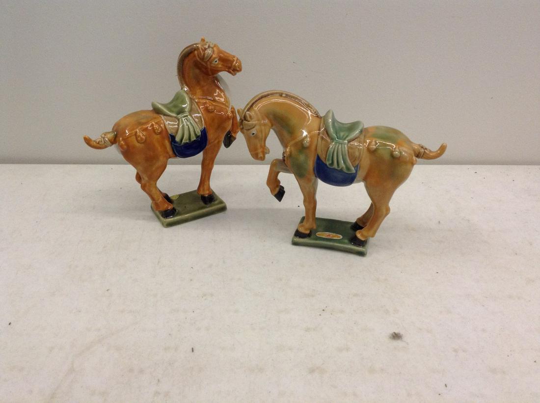 lot of two horse statues (1 of 1)