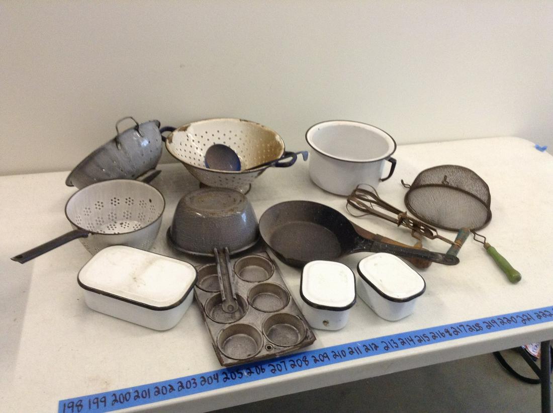 lot of vintage kitchen items (1 of 1)