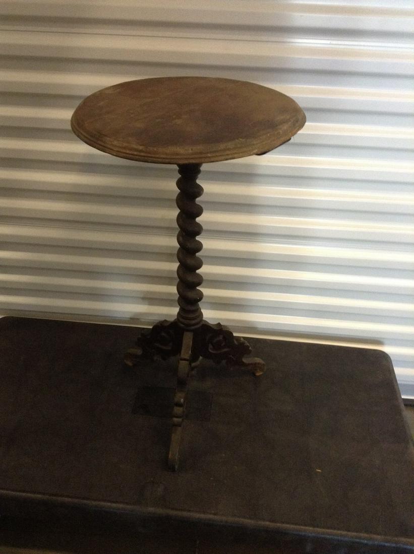 wooden table: 16x31