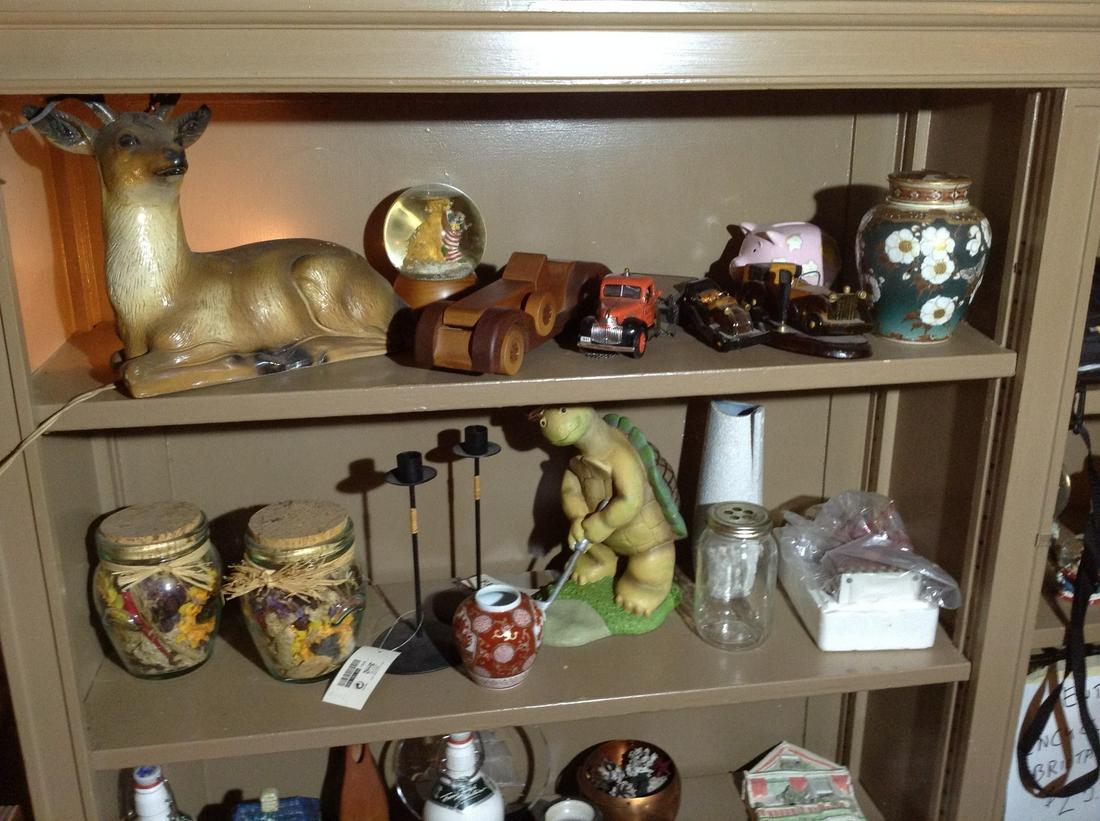 oriental vase, deer light vintage cars and more (1 of 1)
