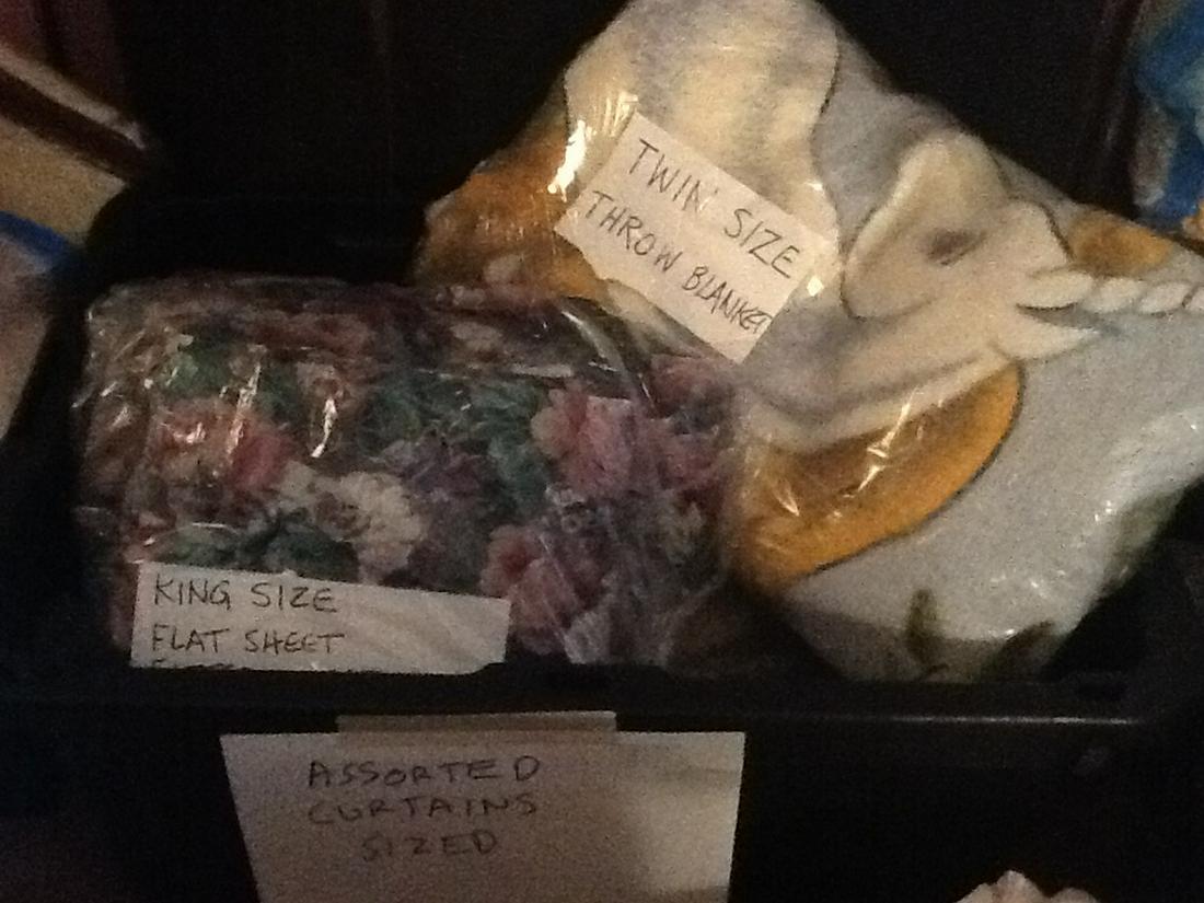 large amount of bedding various size and more (1 of 1)