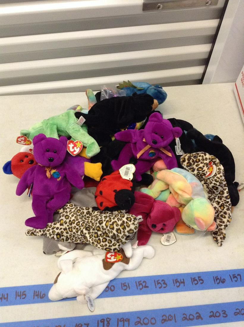 Lot of Beanie Babies: Lot of Beanie Babies