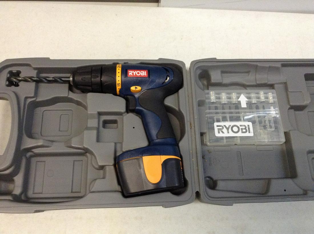 Ryobi 12 Bolt Drill with Drill Bits (1 of 1)