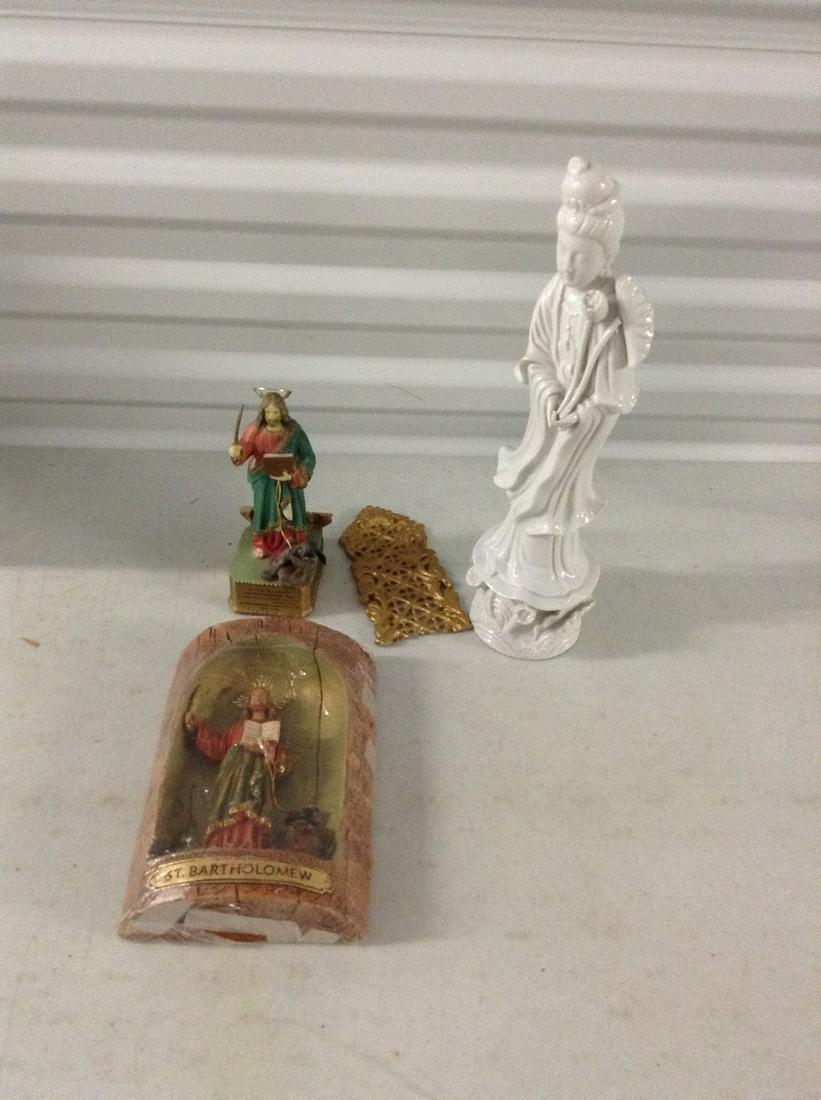 Lot of religious statues (1 of 1)