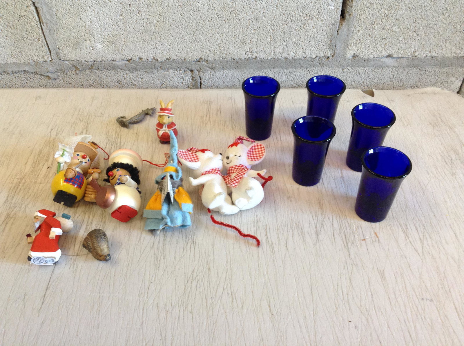 Lot of blue shot glasses and christmas ornaments: Lot of blue shot glasses and christmas ornaments
