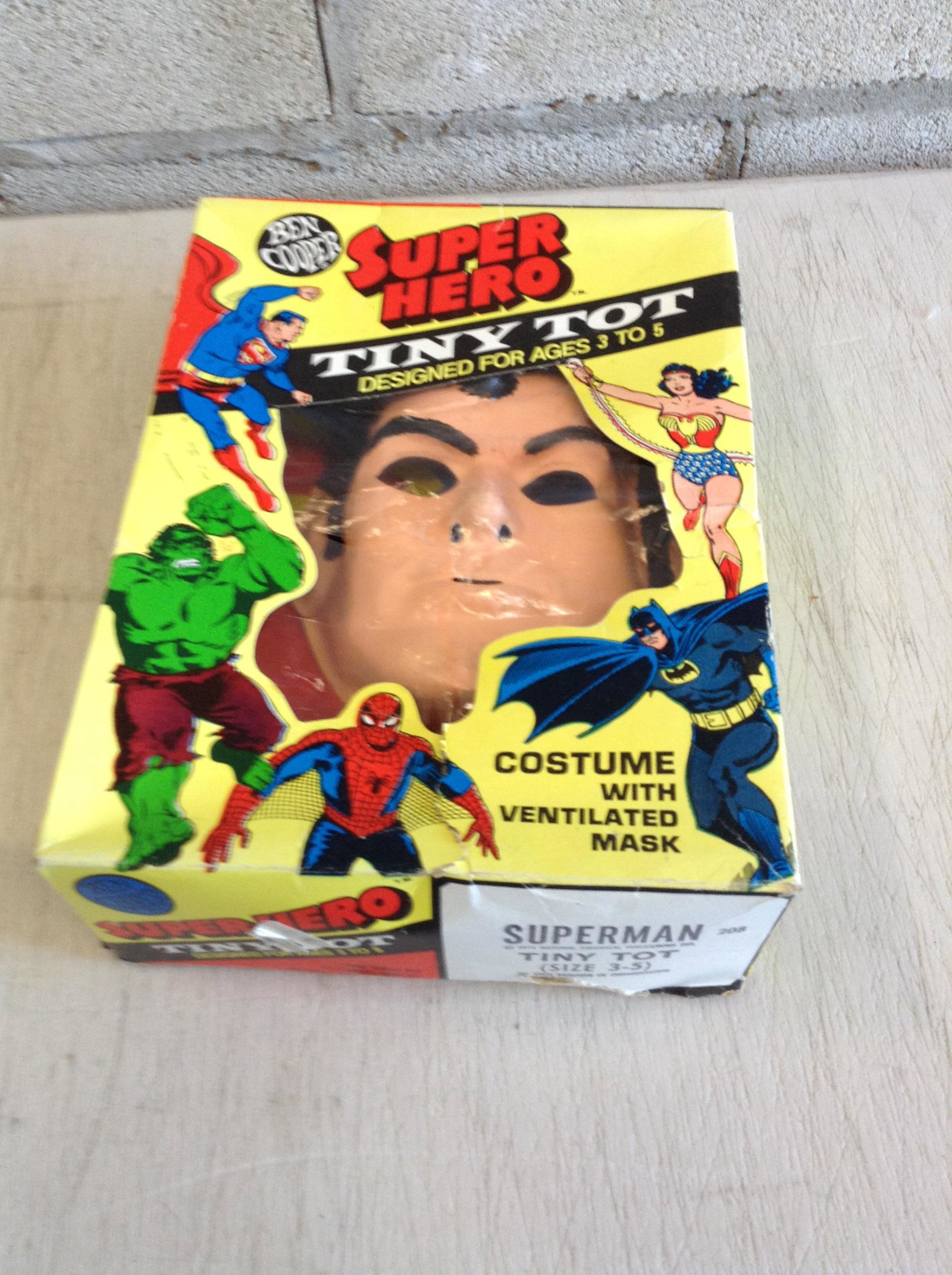 Vintage Superman Tiny Tot costume in the box (AF): Vintage Superman Tiny Tot costume in the box (AF)