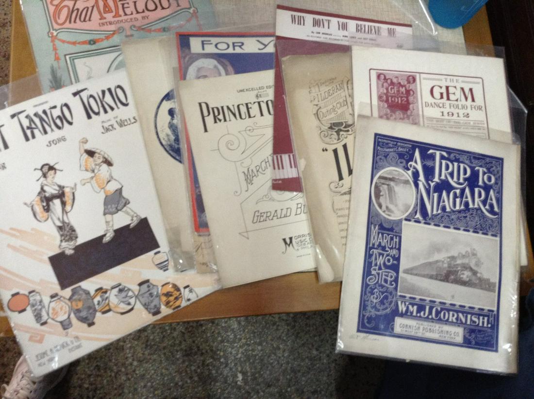 Lot of 10 Sheet Music: Lot of 10 Sheet Music