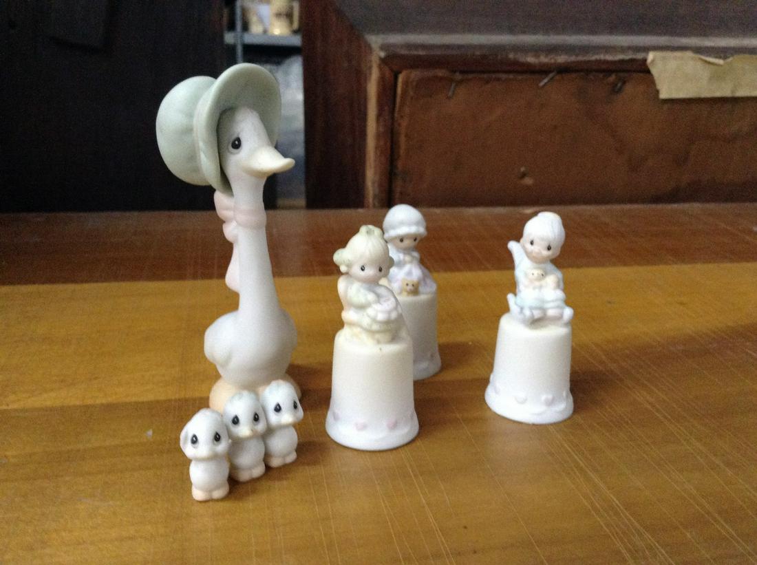 Precious Moments Pieces Ducks and Thimbles: Precious Moments Pieces Ducks and Thimbles