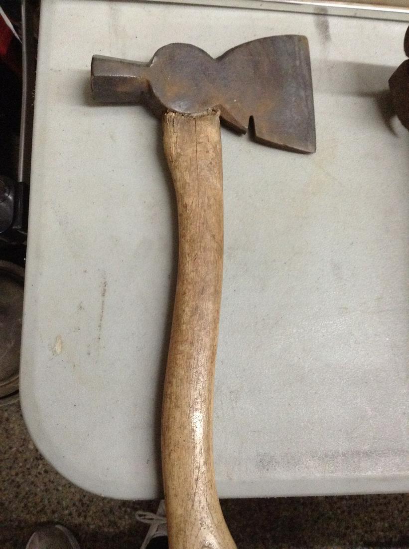 Antique Axe: Antique Axe