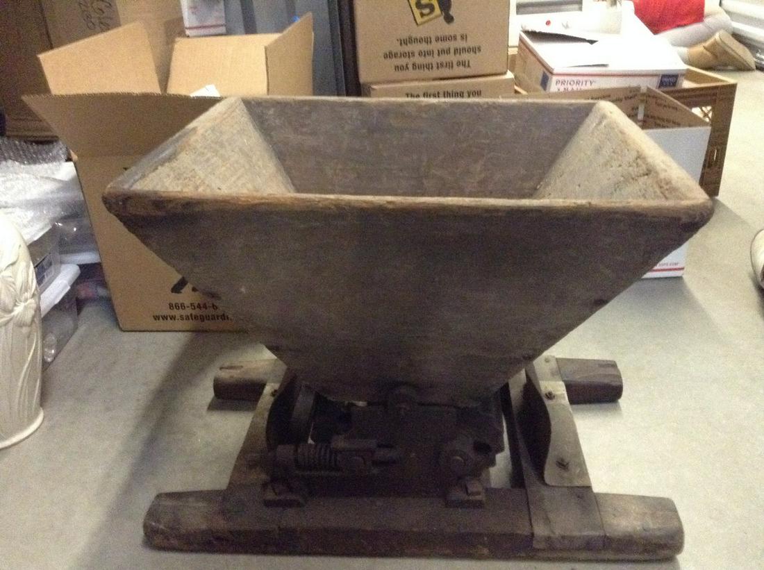 Primitive Fruit Grinder(J): 20 x 18 x 16