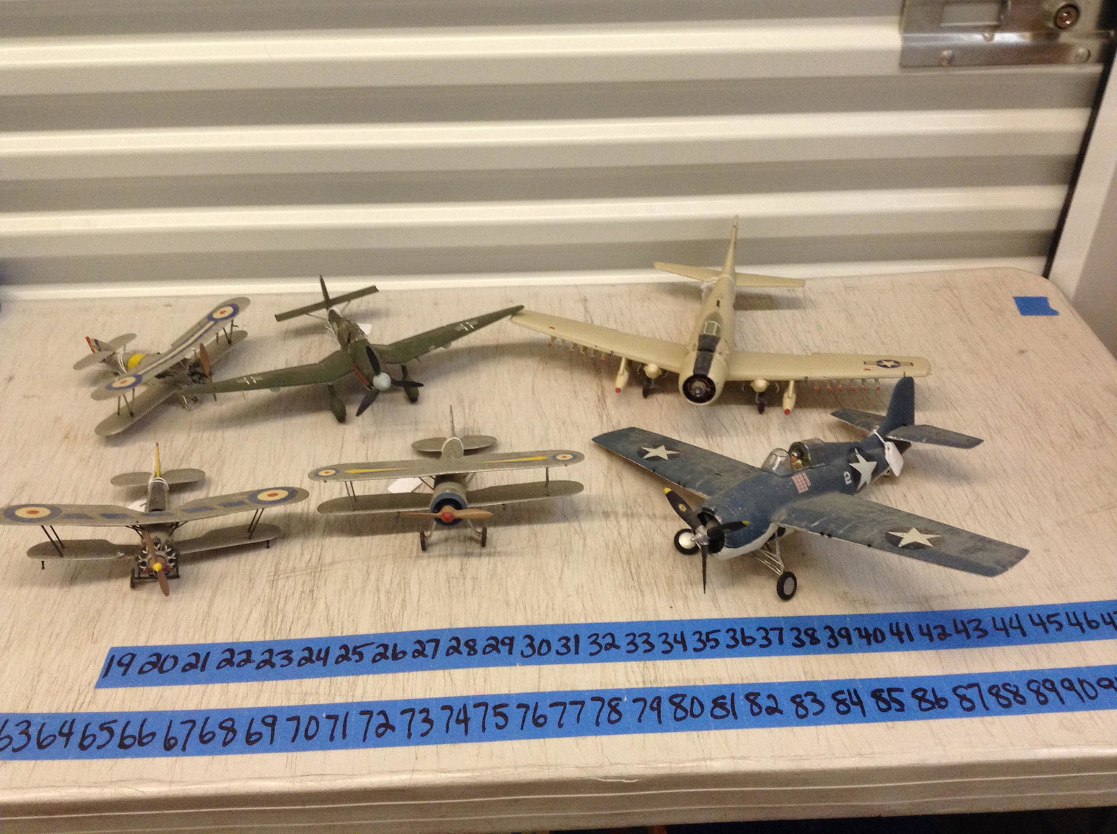 Lot of vintage airplane models: Lot of vintage airplane models