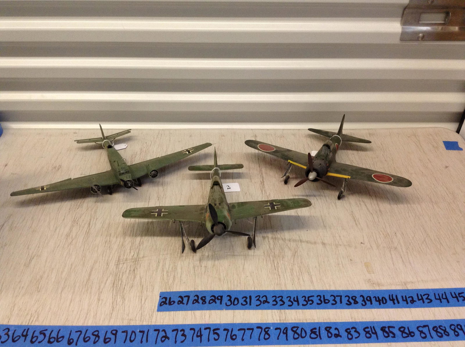 Lot of vintage airplane models: Lot of vintage airplane models
