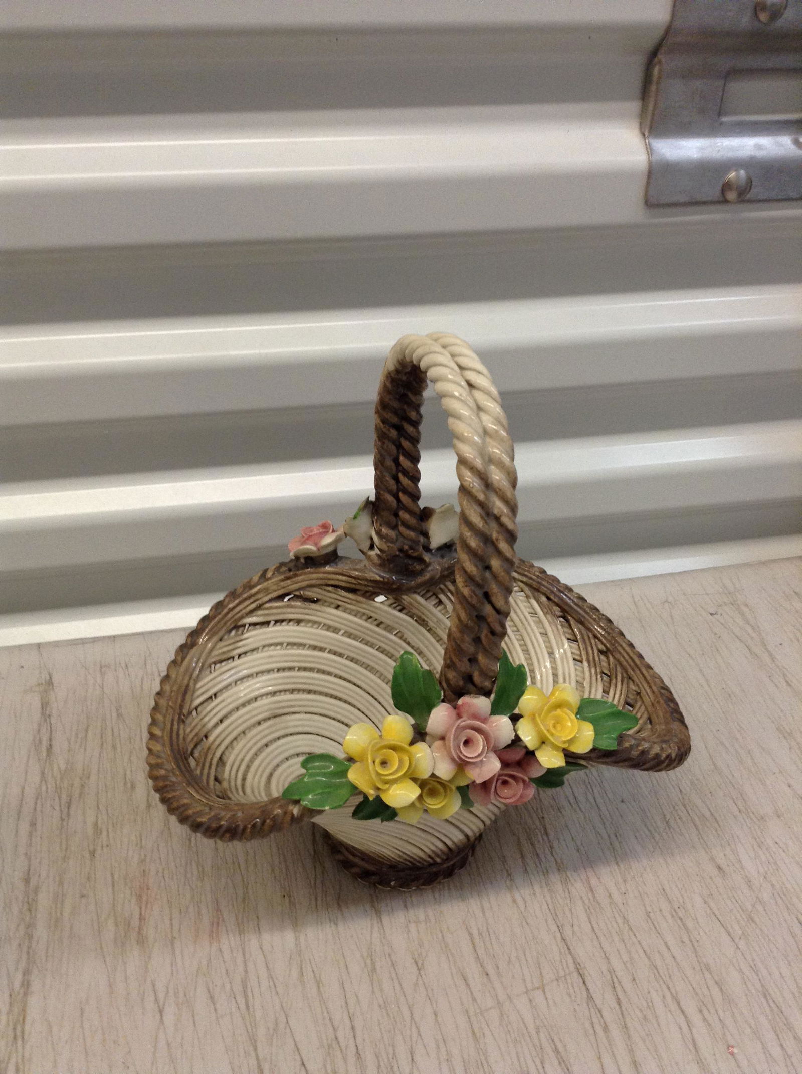 Capodimonte basket: Capodimonte basket