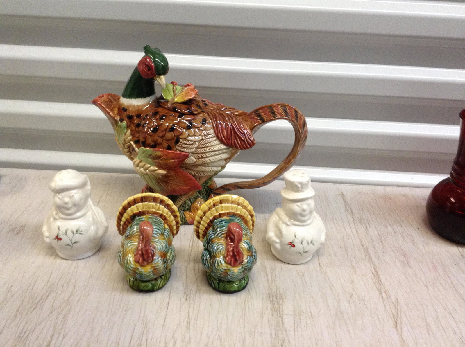 Fitz and Floyd Quail teapot and S&P shakers: Fitz and Floyd Quail teapot and S&P shakers