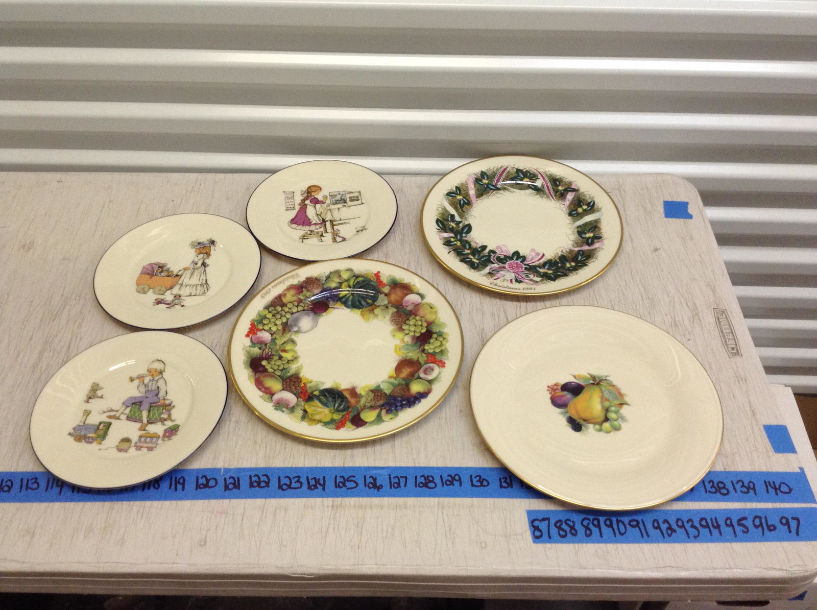 Lot of Lenox plates: Lot of Lenox plates