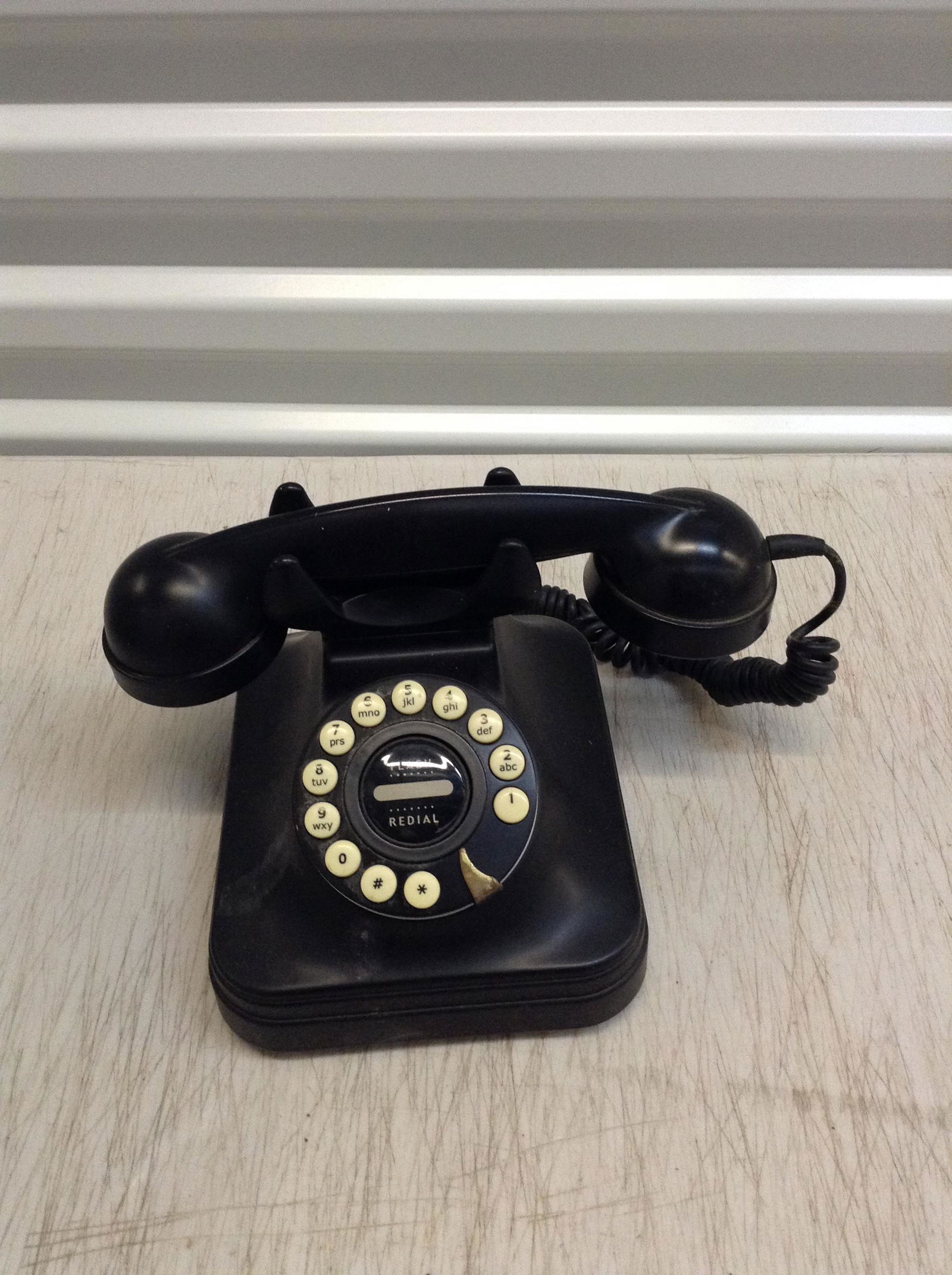 Vintage push button phone (1 of 1)