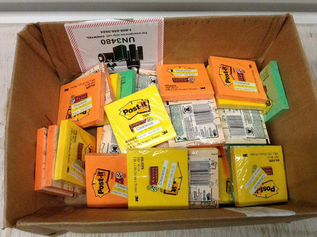 Lot of Post-it Notes (1 of 1)