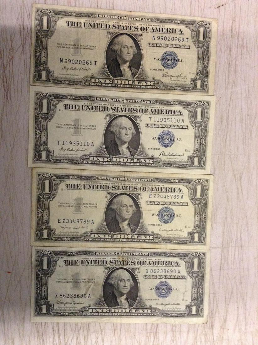 Lot of Silver Certificate Dollars: Lot of Silver Certificate Dollars