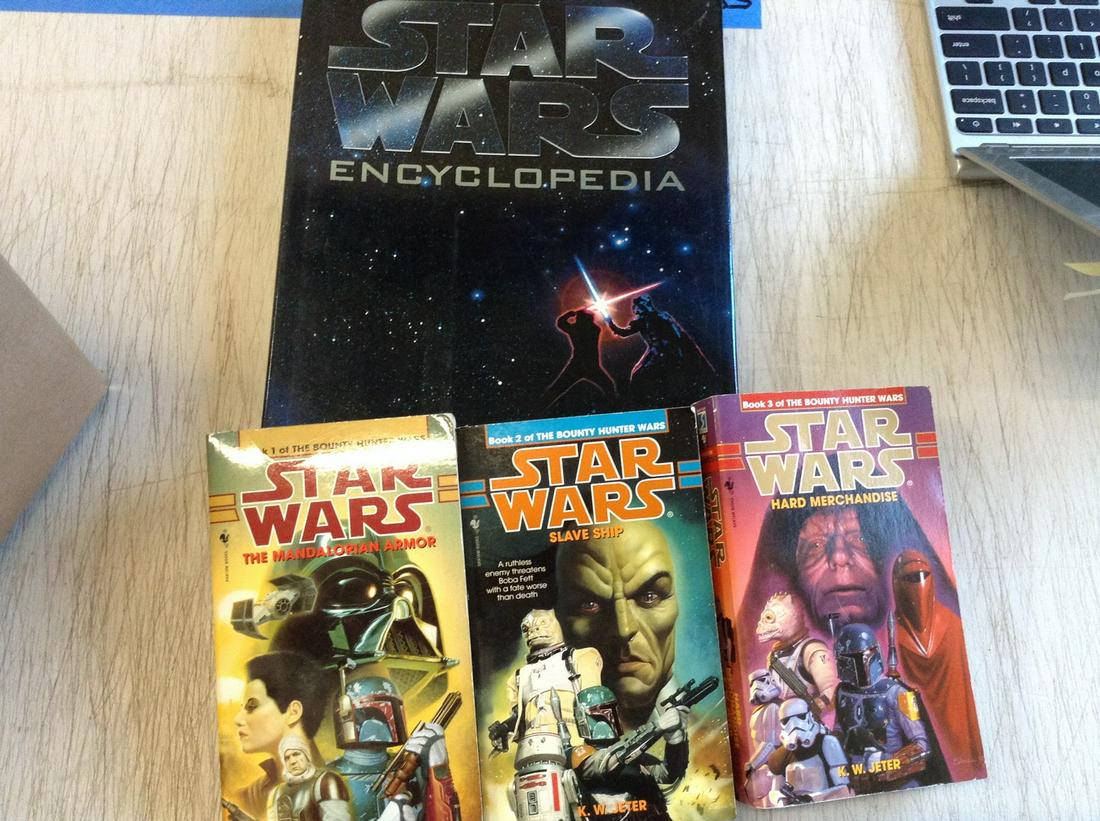Lot of Star Wars Books (1 of 1)