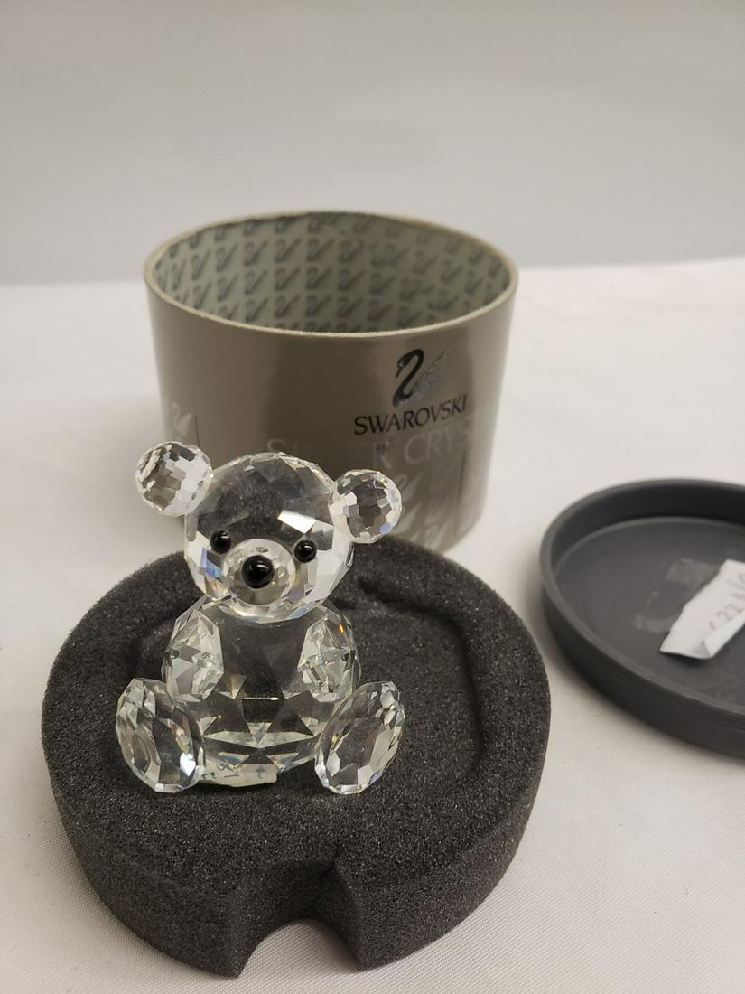 Swarovski bear new in box (1 of 1)