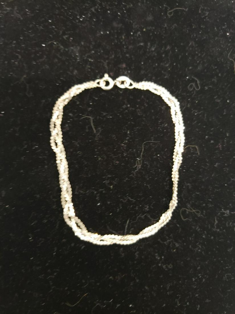 Sterling silver bracelet: Sterling silver bracelet