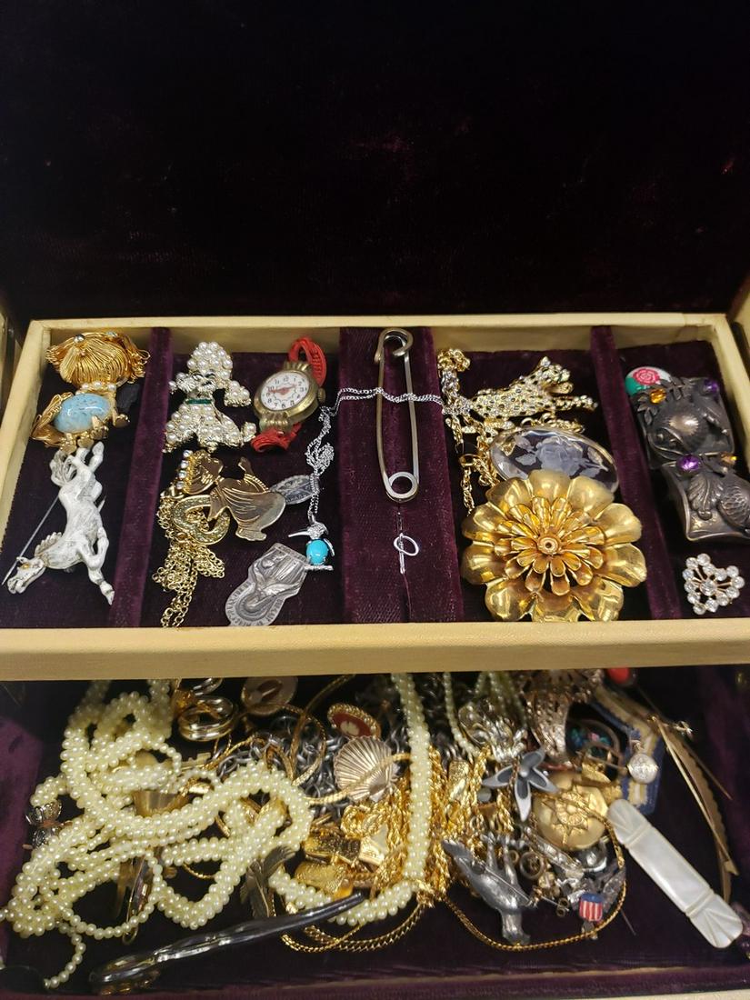 Jewelry box full of vintage/costume jewelry: Jewelry box full of vintage/costume jewelry