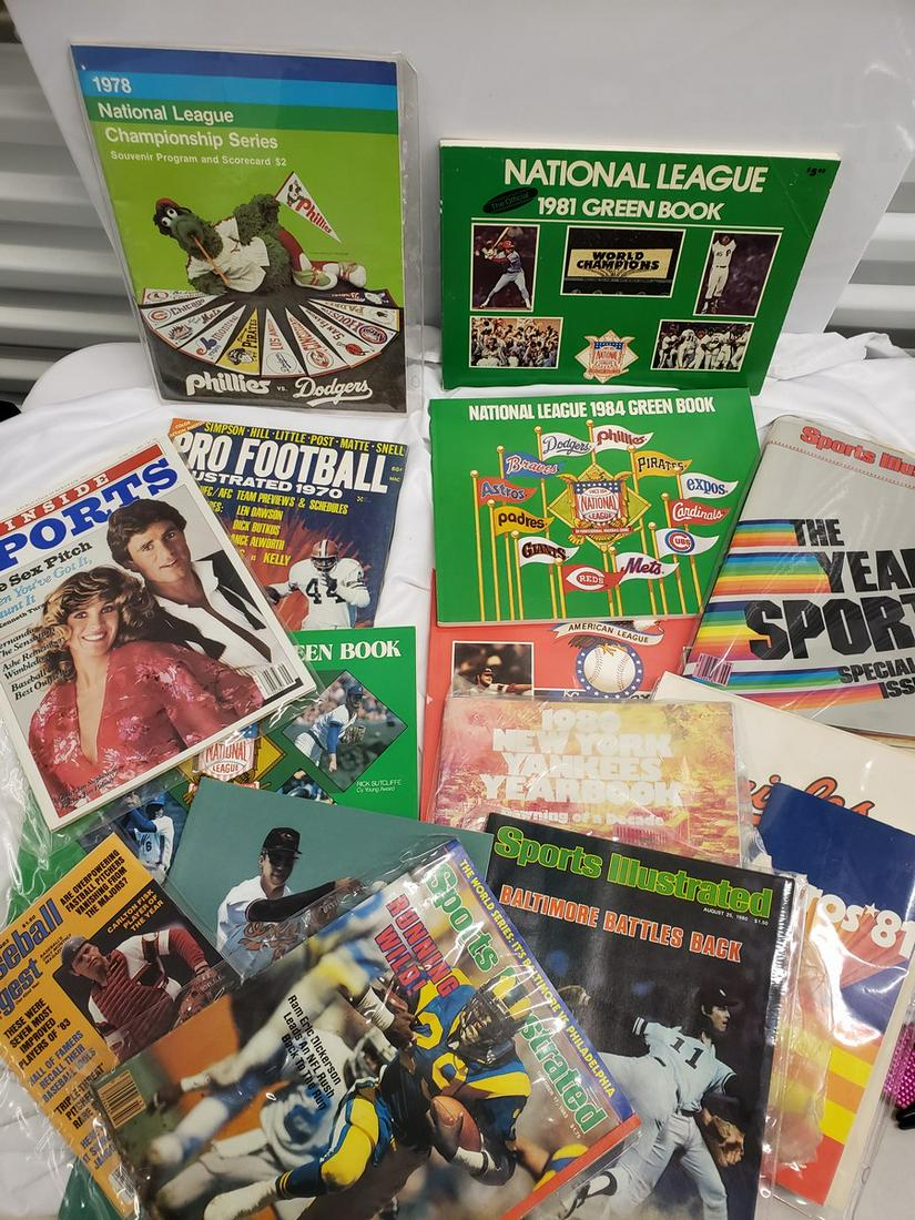 Lot of sport ephemera: Lot of sport ephemera