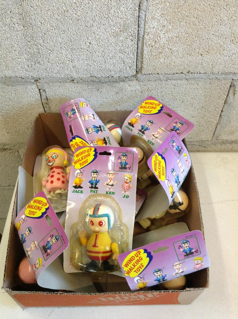 Lot of vintage wind up walking toys: Lot of vintage wind up walking toys