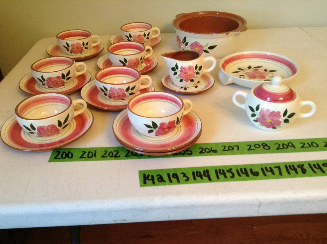 Large lot of Stangl Pottery Wild Rose (casserole with: Large lot of Stangl Pottery Wild Rose (casserole with lid has small chip on rim)