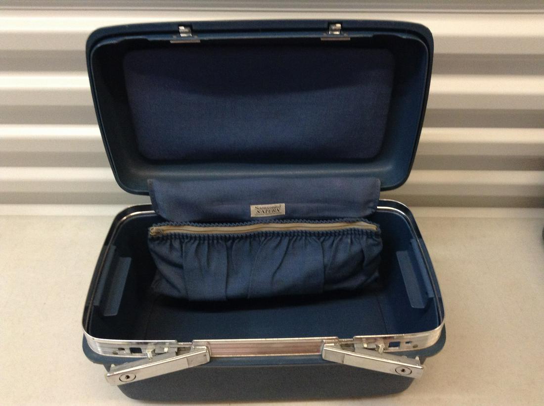 Vintage Samsonite train case: Vintage Samsonite train case