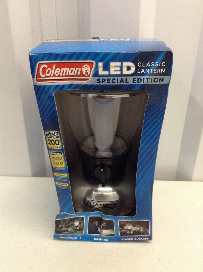 Coleman LED lantern in the box (1 of 1)