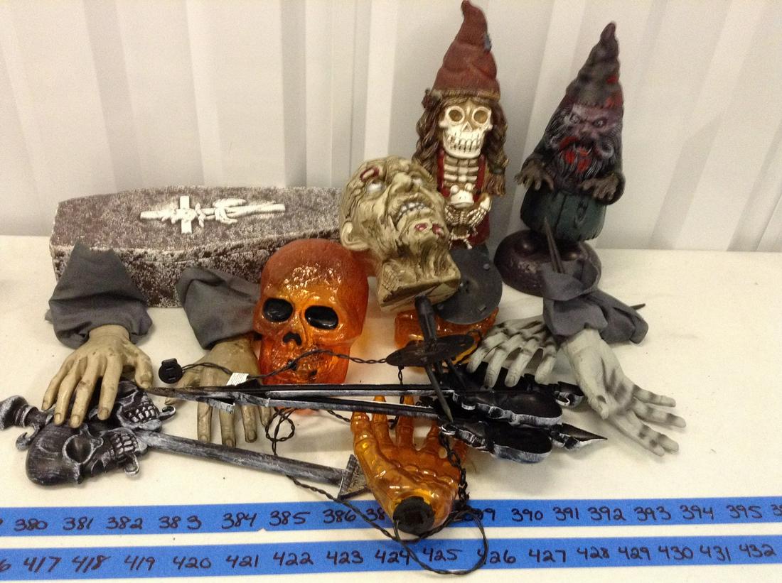 Lot of Halloween Decorations: Lot of Halloween Decorations