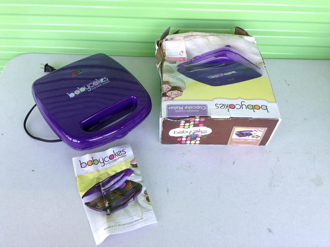 Babycakes cupcake maker: Babycakes cupcake maker